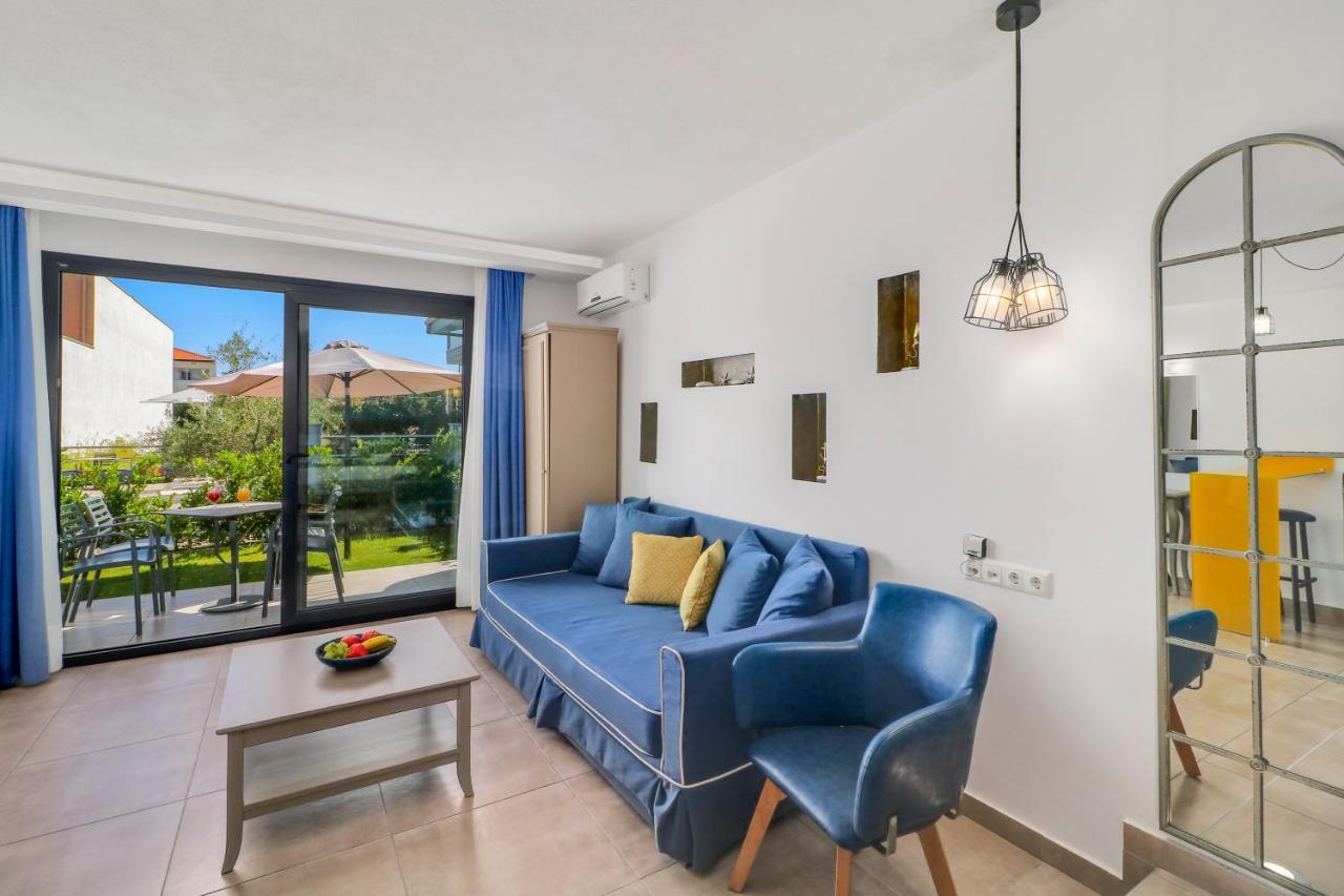 Theros Villas & Suites Chrysi Ammoudia Ngoại thất bức ảnh