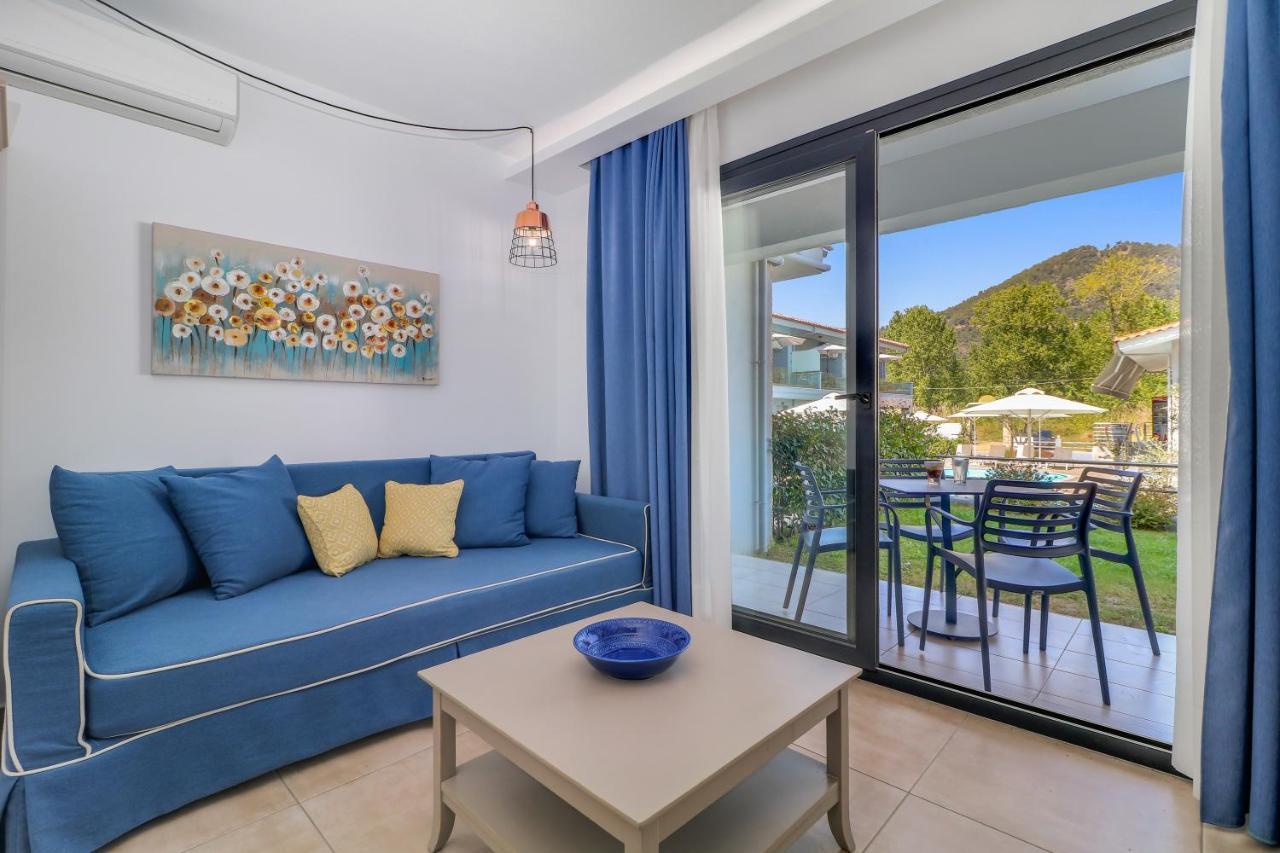 Theros Villas & Suites Chrysi Ammoudia Ngoại thất bức ảnh
